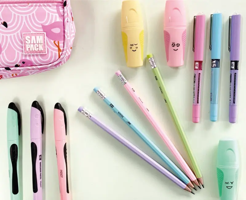 Produits colores Main Paper
